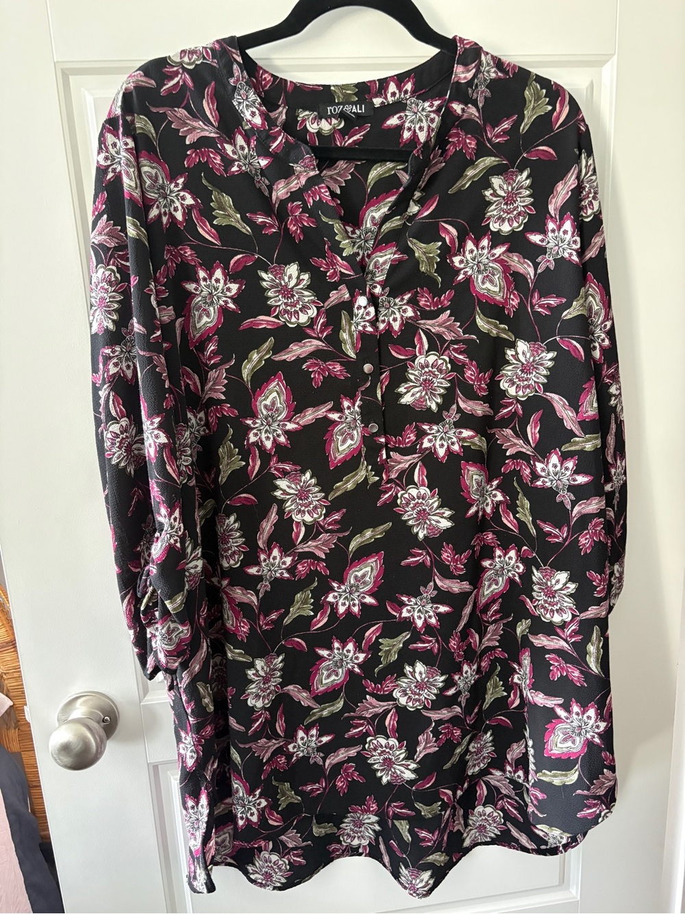 Black Floral Long-Sleeve Blouse